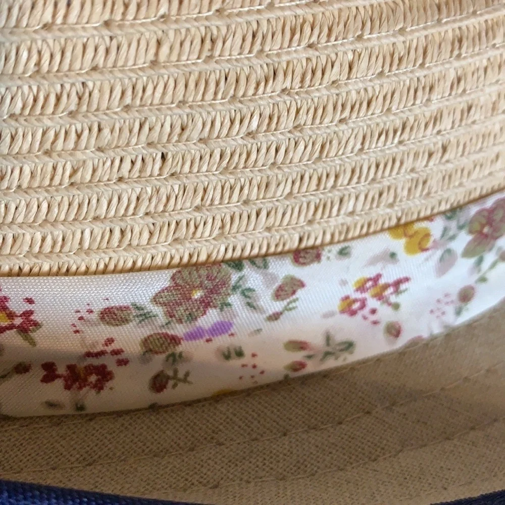 D & Y (David & Young) fedora with floral trim One size fits most